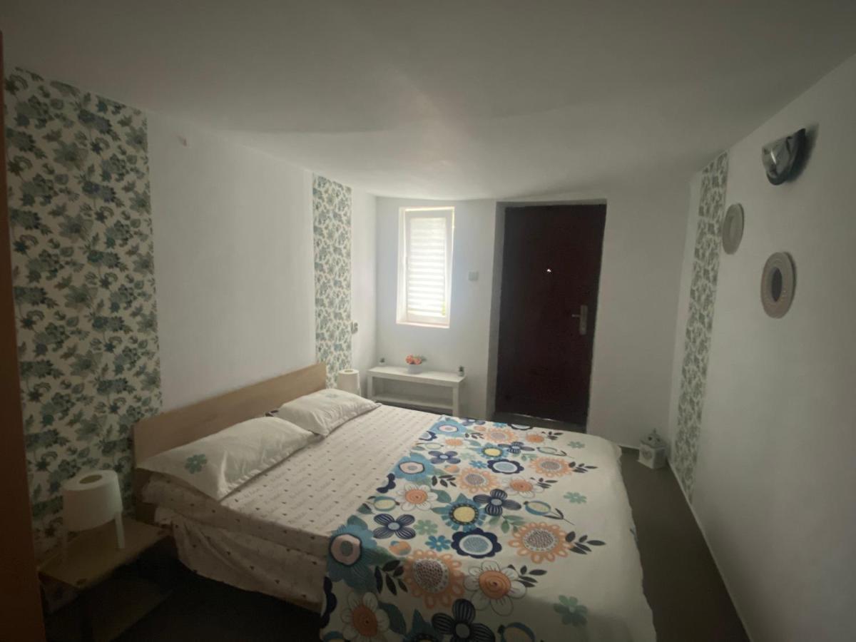 Ferienwohnung Casa David Corbu Exterior foto